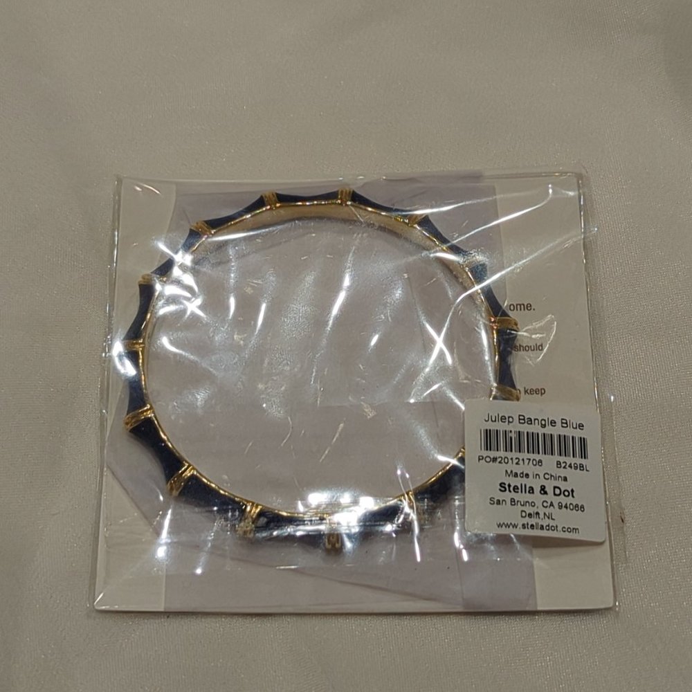 Stella and Dot Julep Bangle blue